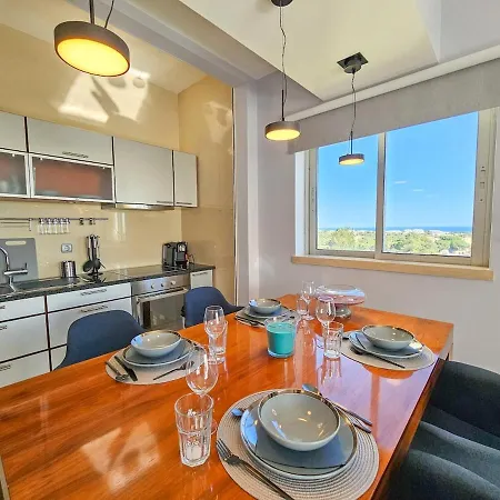 Sea-stretch Viewing Superking Flat By Bentobox Appartement Albufeira