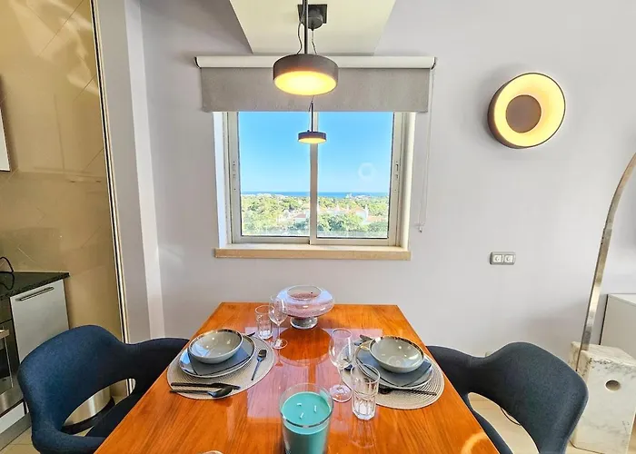 Sea-stretch Viewing Superking Flat By Bentobox 아파트 알부페이라